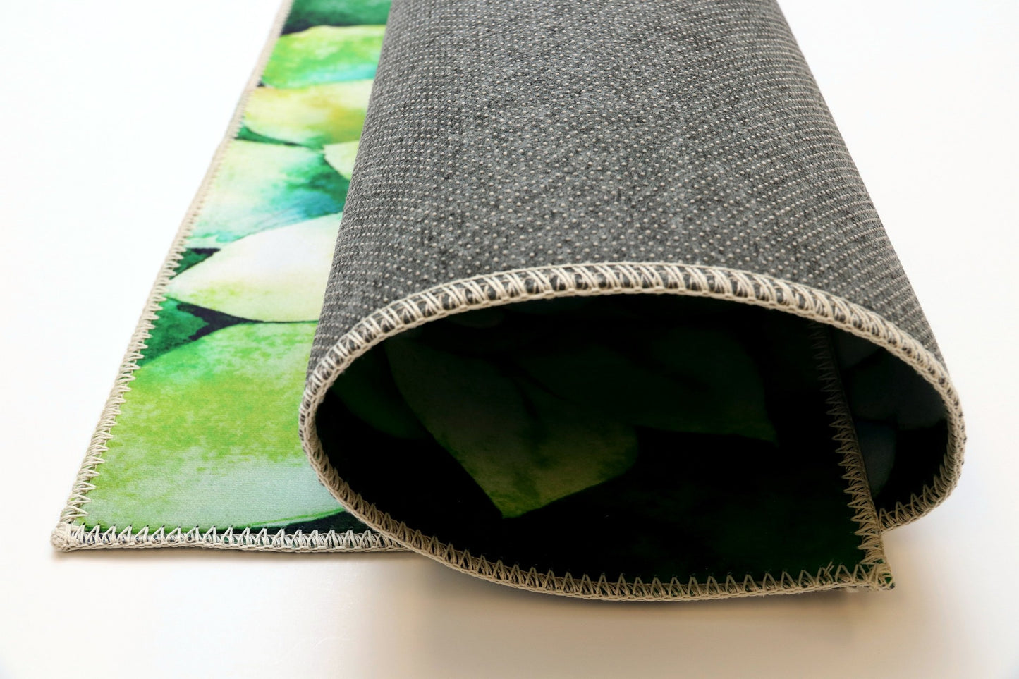Jade Succulents Olivia's Home Accent Washable Rug 22" x 32"