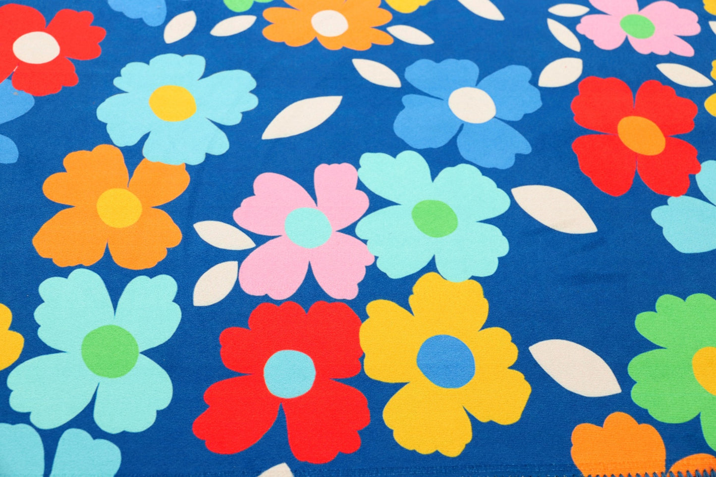 Fun Flowers Olivia's Home Accent Rug with Flowers Floral Washable Rug 22" x 32"
