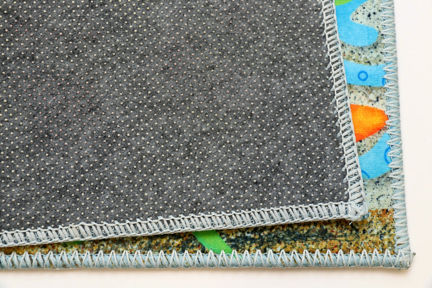 Party Under The Sea Olivia's Home Accent Rug with Fish Crabs Ocean Coastal Washable Rug 22" x 32"